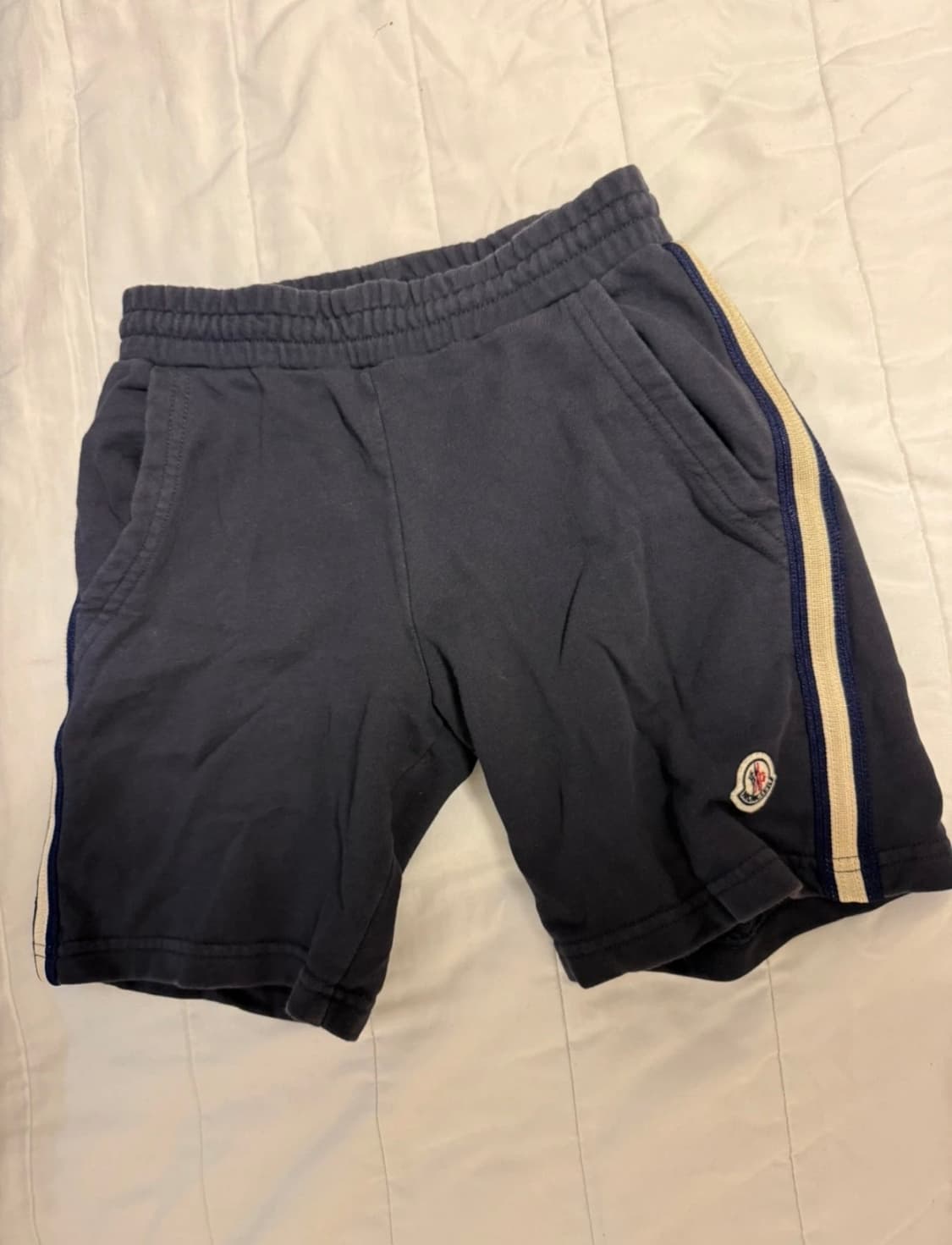 몽클레어 여성 반바지 팝니다. 상품이미지1