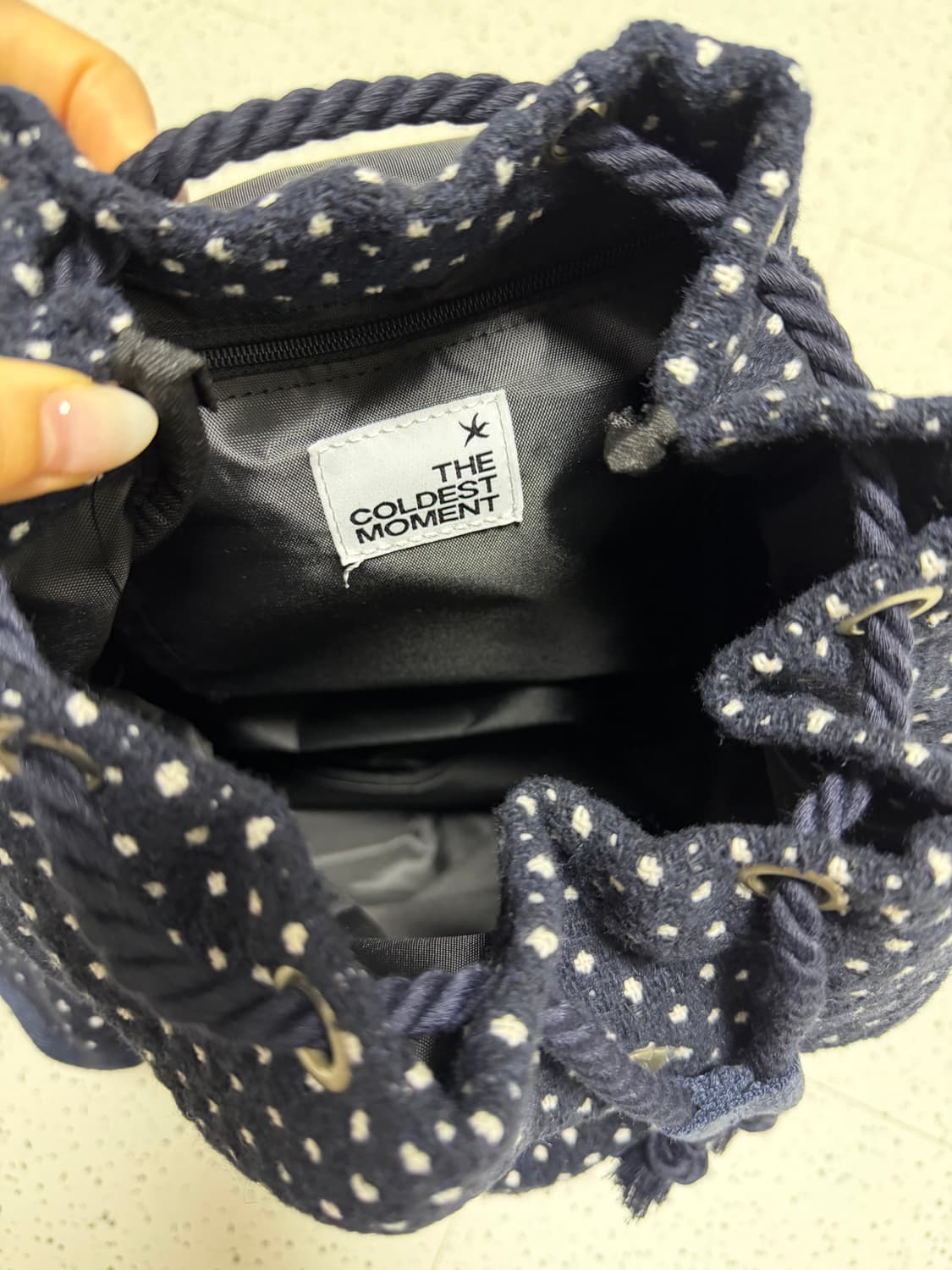 [새상품] 더콜디스트모먼트 starfish dot 백팩 상품이미지5