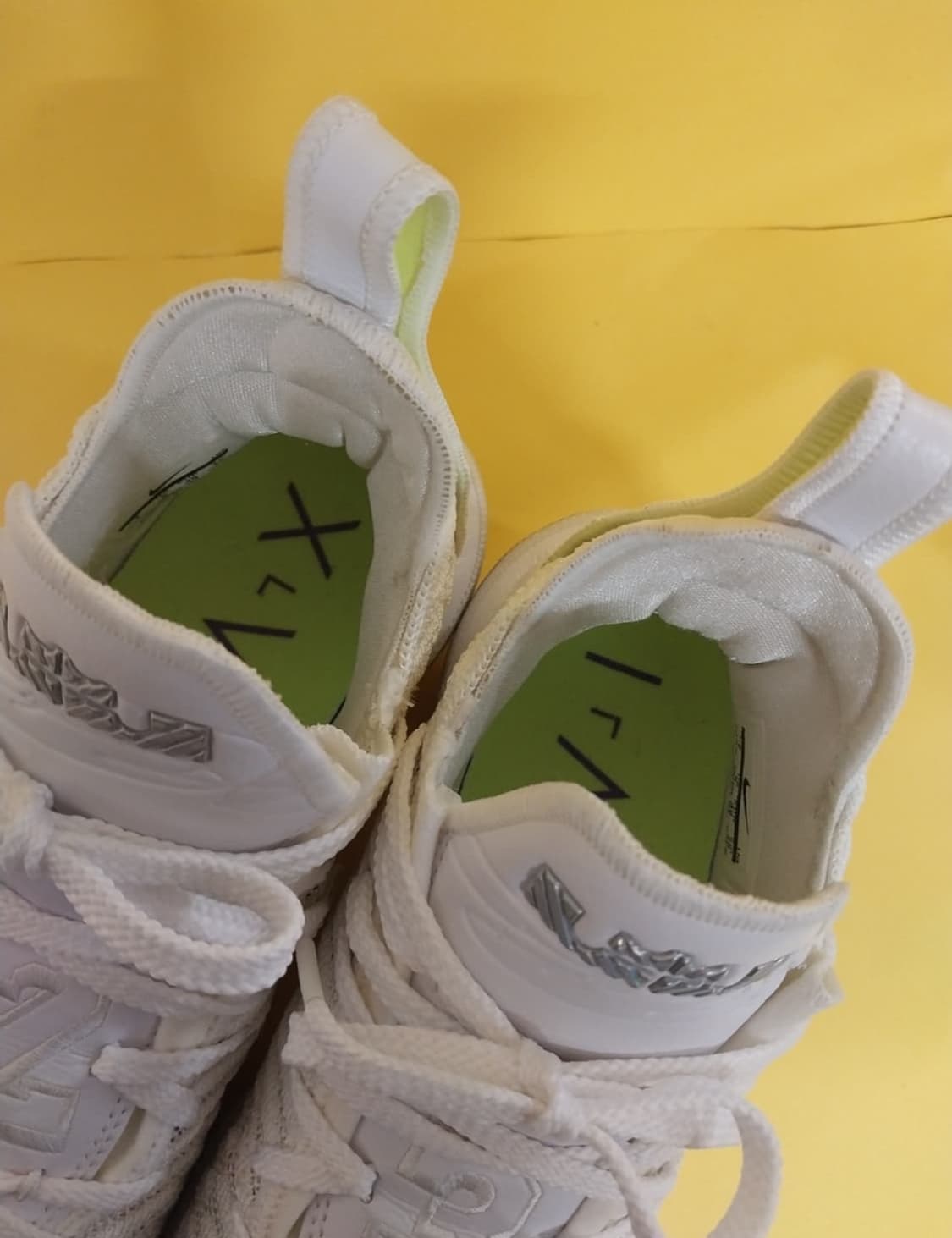 남성 나이키 르브론16 버즈라이트이어 농구화 (250) 상품이미지5