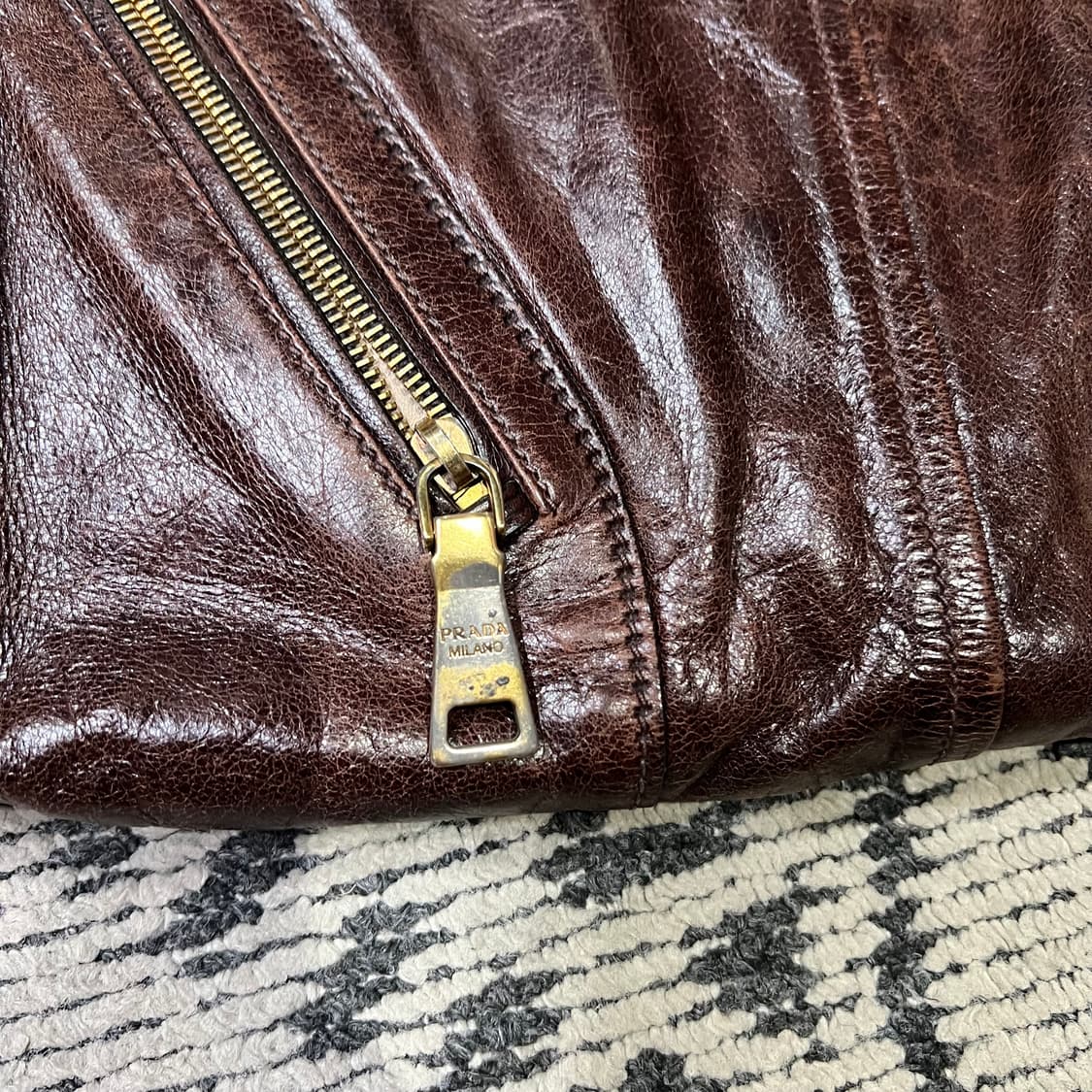 Prada 프라가 브라운 레더 핸드백 상품이미지2
