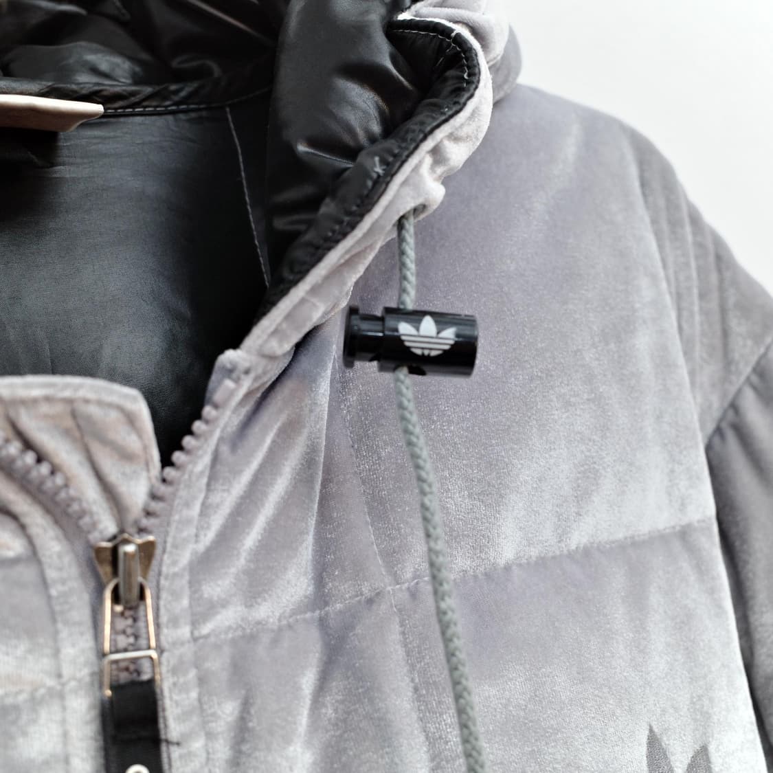 90's adidas velvet down puffer jacket 상품이미지6