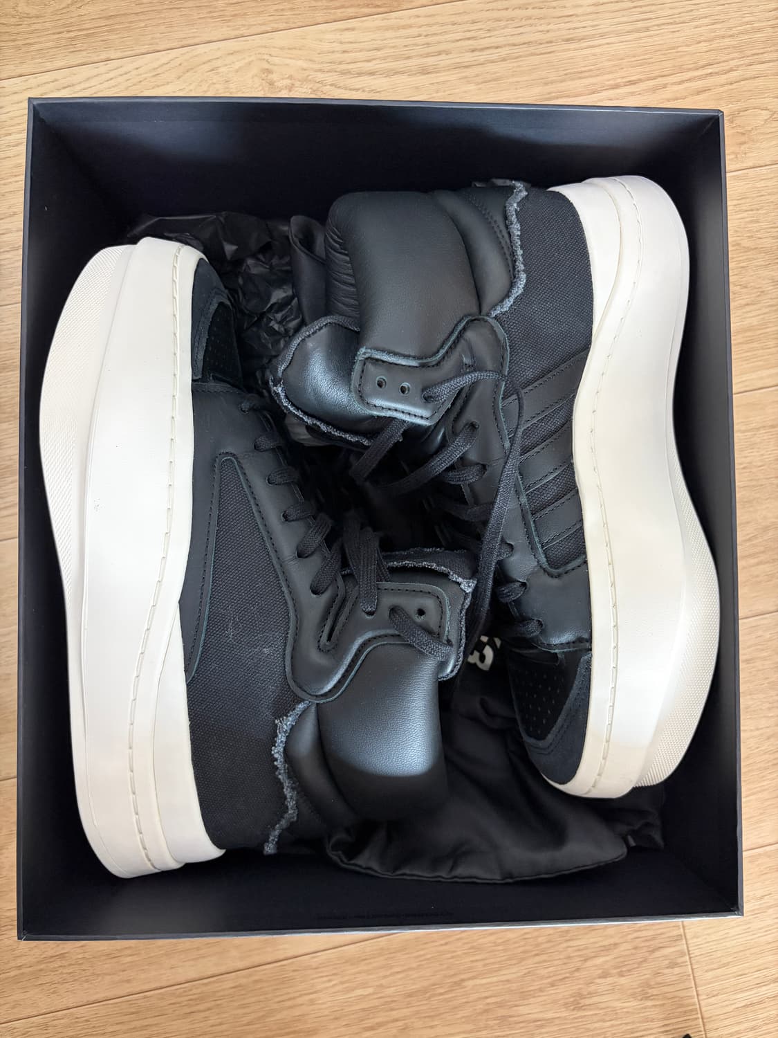 Y-3 하이탑 스니커즈 상품이미지1