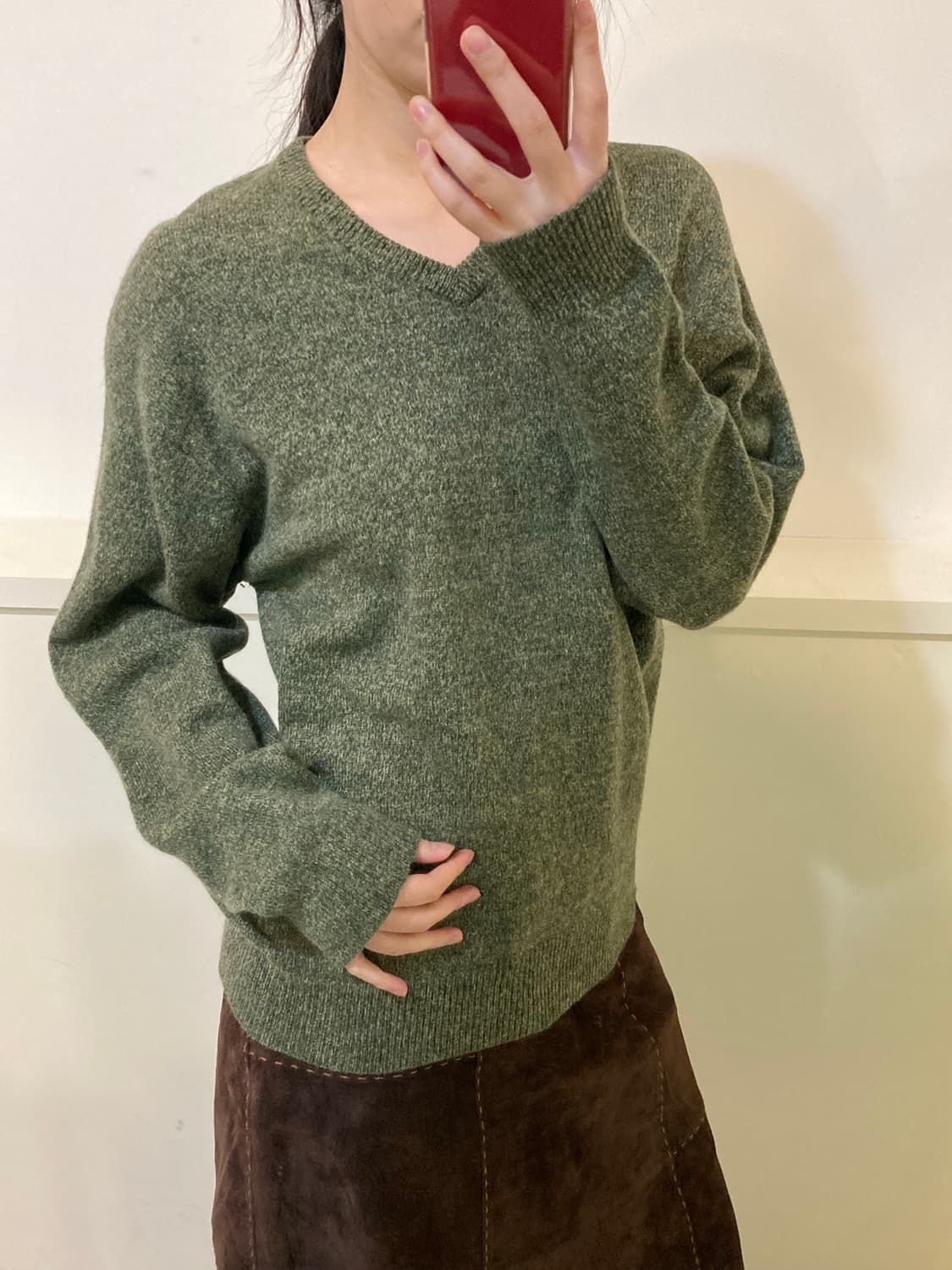 울 100% 쑥색 브이넥 니트 상품이미지9