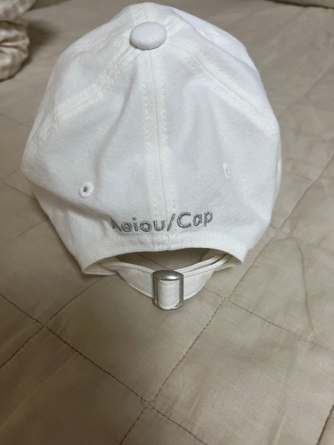 아에이오우 볼캡 화이트 상품이미지2