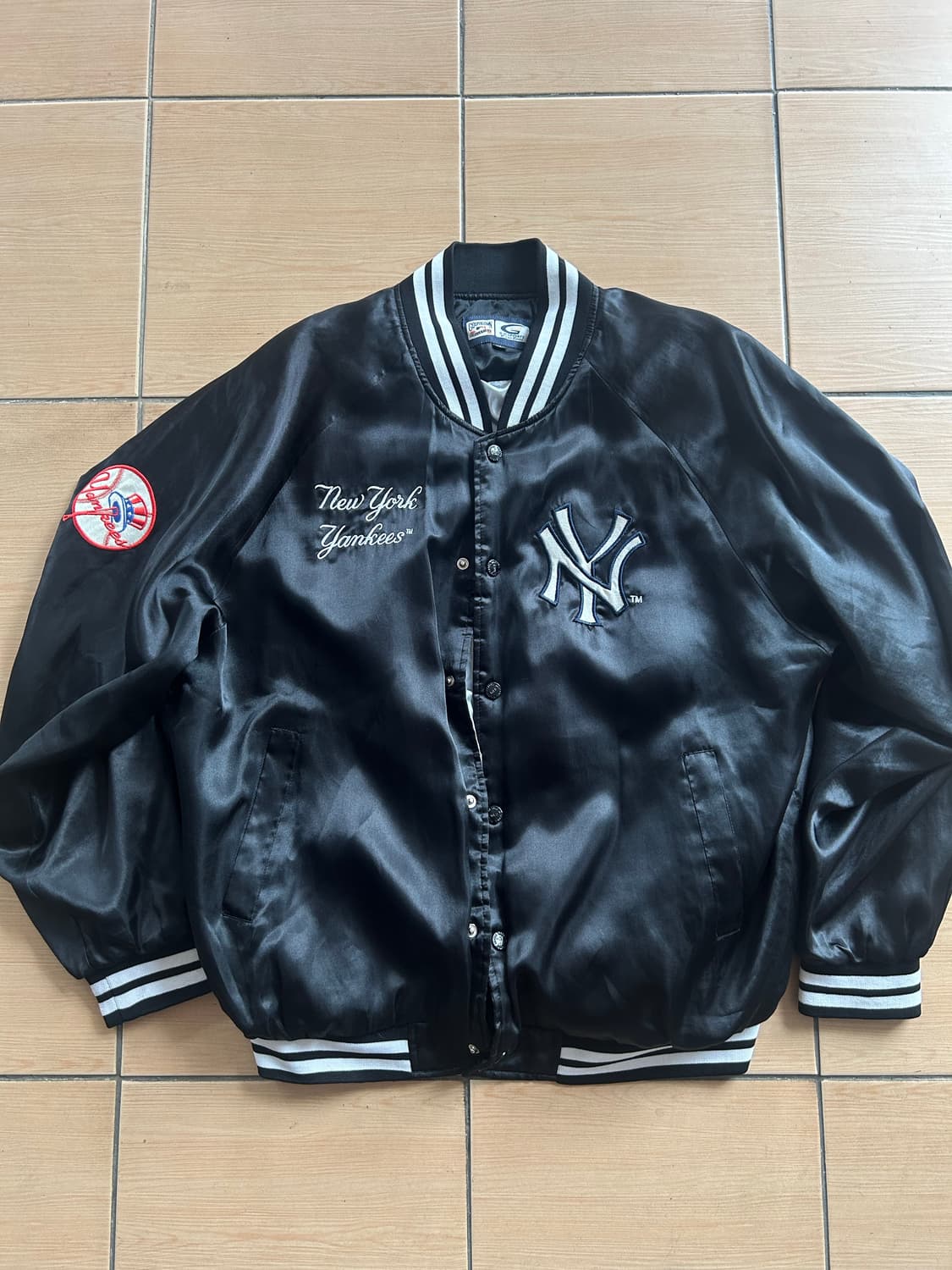 90’s 뉴욕양키스 사틴자켓 XL 상품이미지1