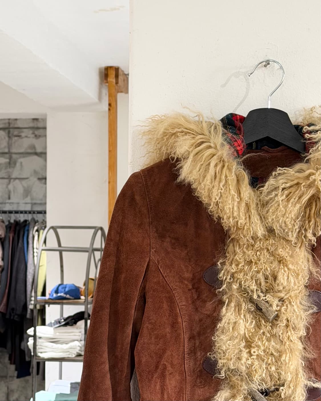 돌체앤가바나 브라운 스웨이드 양털 트리밍 더플 코트 상품이미지2