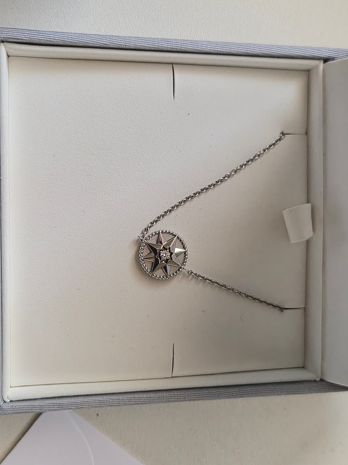 디올 로즈드방팔찌 상품이미지2