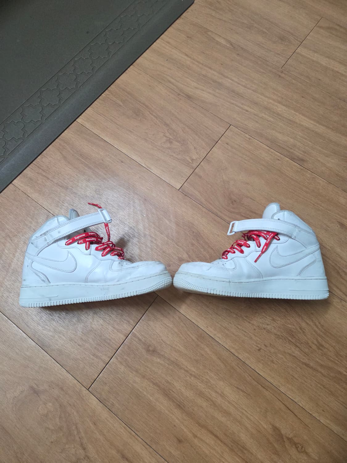 슈프림 에어포스 미드 상품이미지3