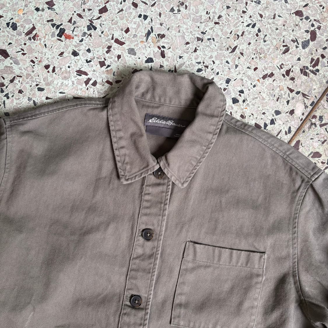 에디바우어 올리브 셔츠 자켓 상품이미지2