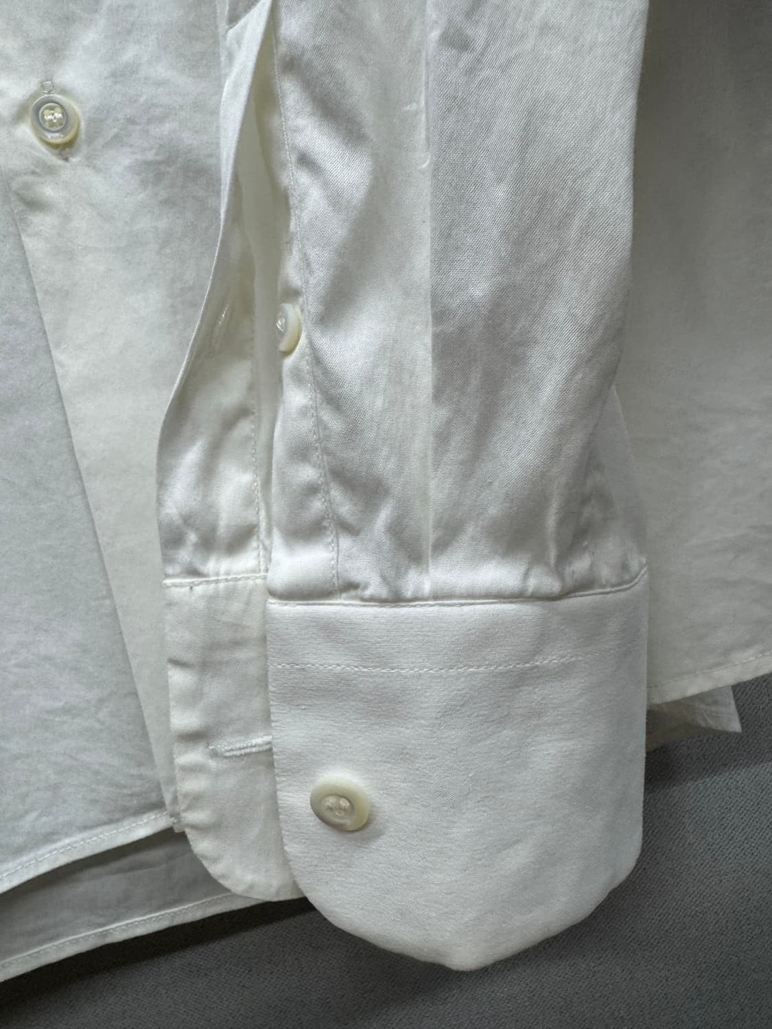 프라다 스트레치 코튼 솔리드 셔츠 42(XL~2XL) 상품이미지4