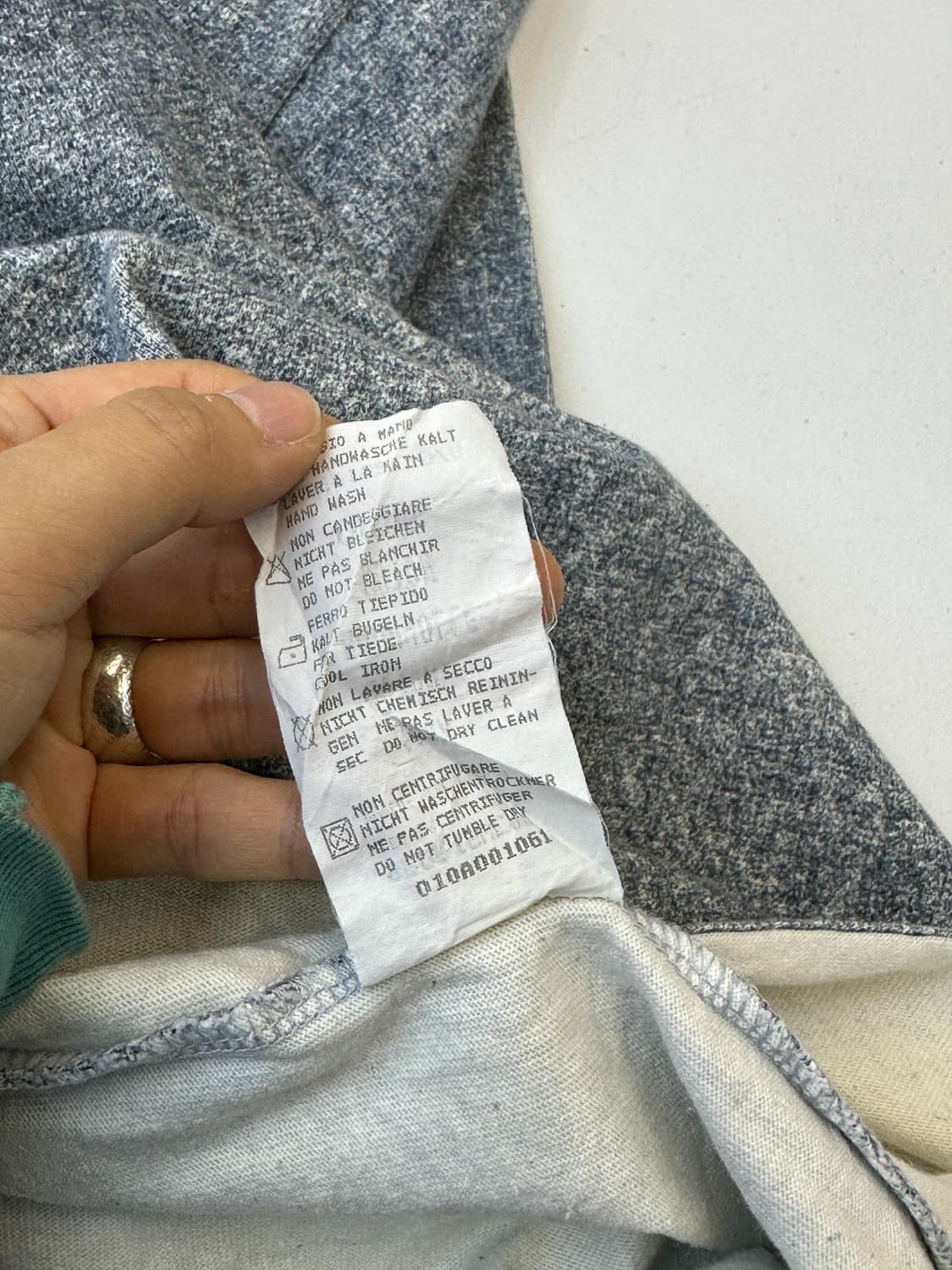 스톤아일랜드 95SS 스펠 로고 티셔츠 상품이미지8