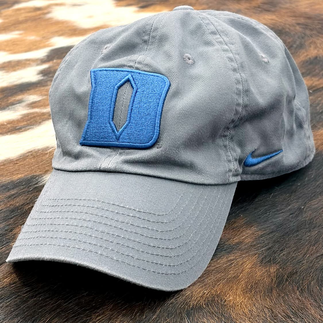 나이키 헤리티지86 드라이핏 회색 볼캡 ‘Dukes’ 상품이미지1