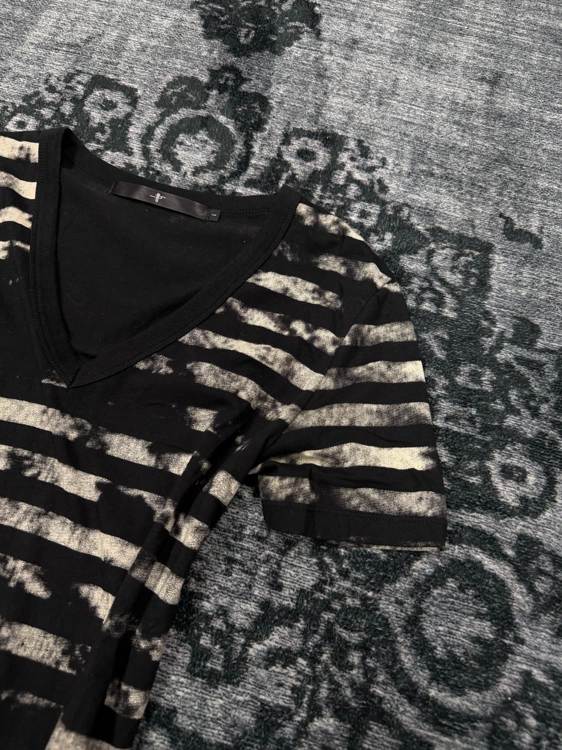 No id 00s bleached stripe t shirts 상품이미지3