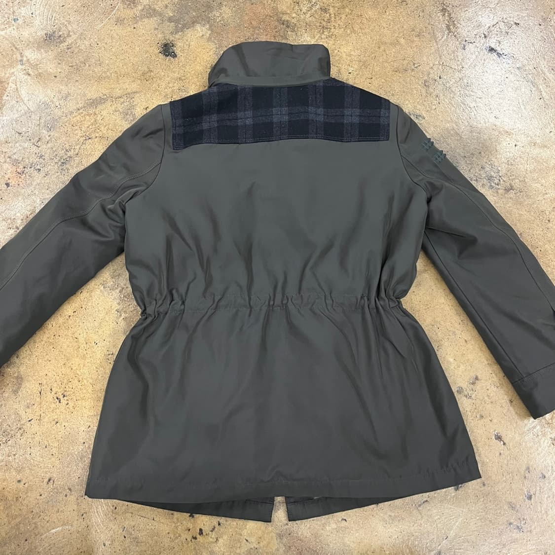 [정품] 구호 카키색 야상 스타일 코트 b16 상품이미지4