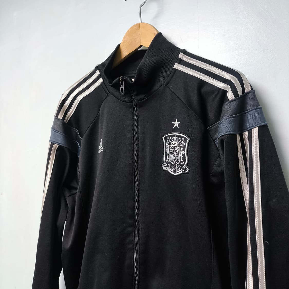 [XL/110] 아디다스 스페인 블랙실버 트랙탑 져지 상품이미지1