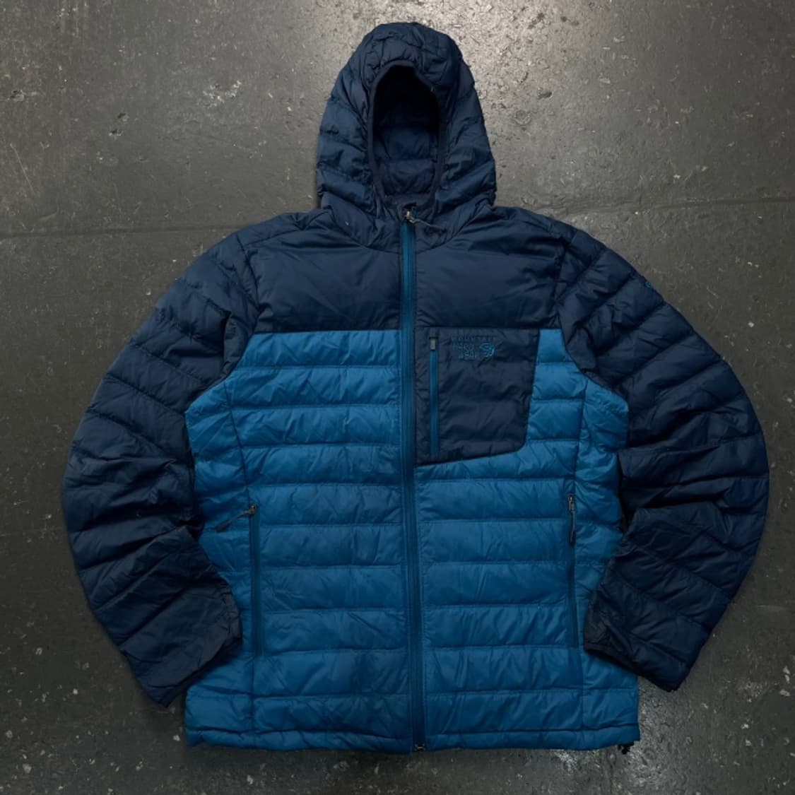 100 마운틴하드웨어 큐 쉴드 경량 패딩  상품이미지1