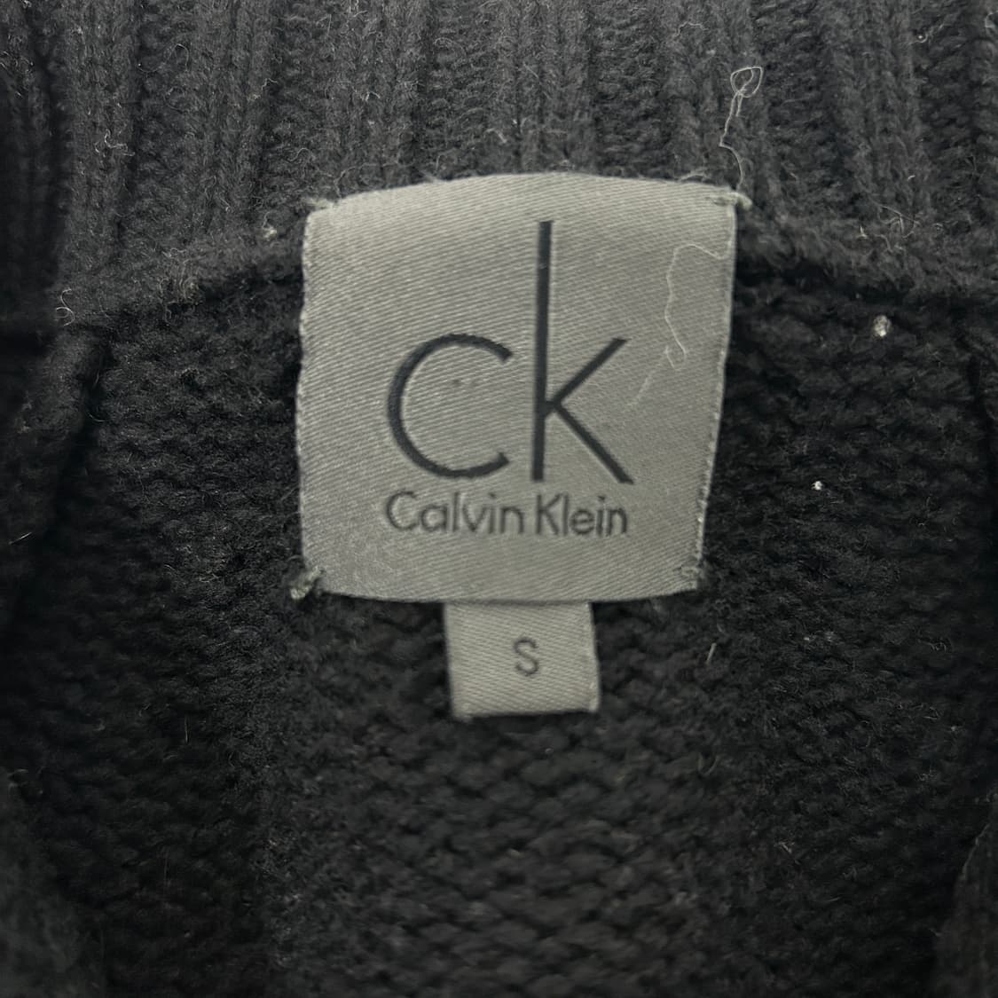 켈빈클라인 빅포켓 니트 가디건 블랙 상품이미지6