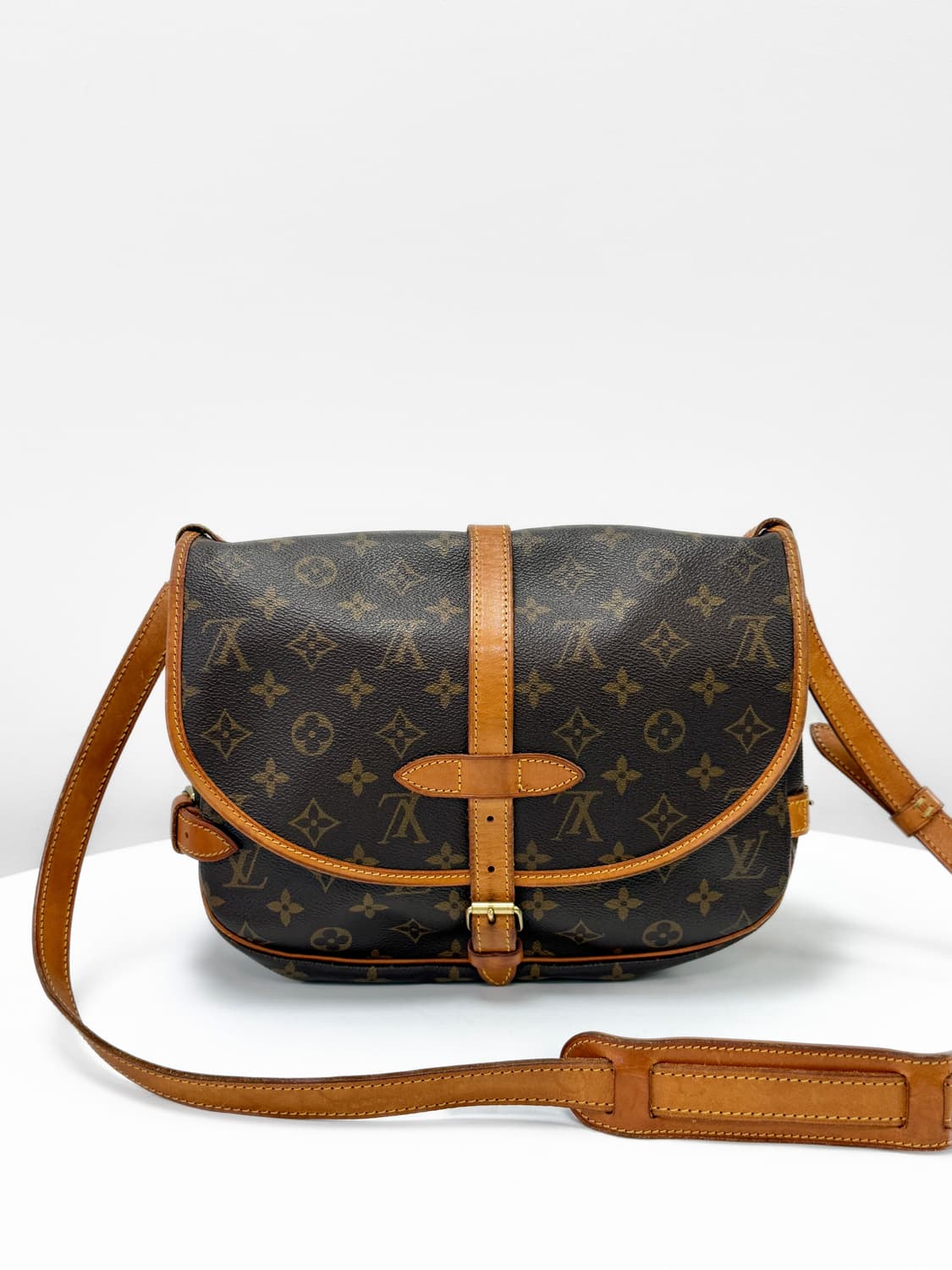 루이비통 모노그램 소뮈르 30 메신저백 상품이미지2