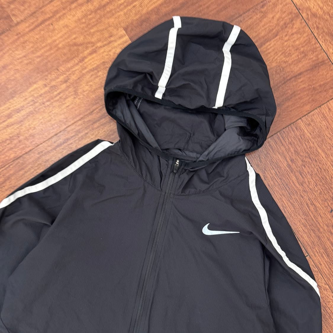 M 나이키 임파시블리 라이트 후드 바람막이 자켓  상품이미지4
