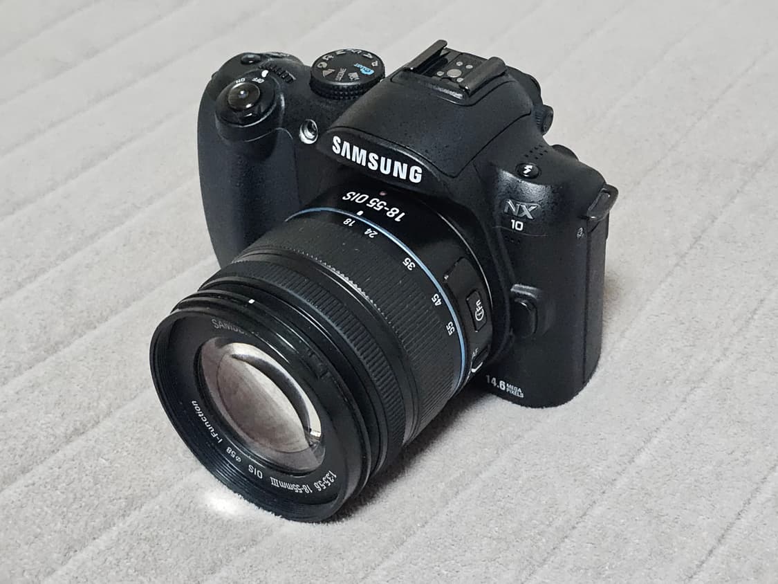 삼성 미러리스 카메라 NX10 상품이미지3