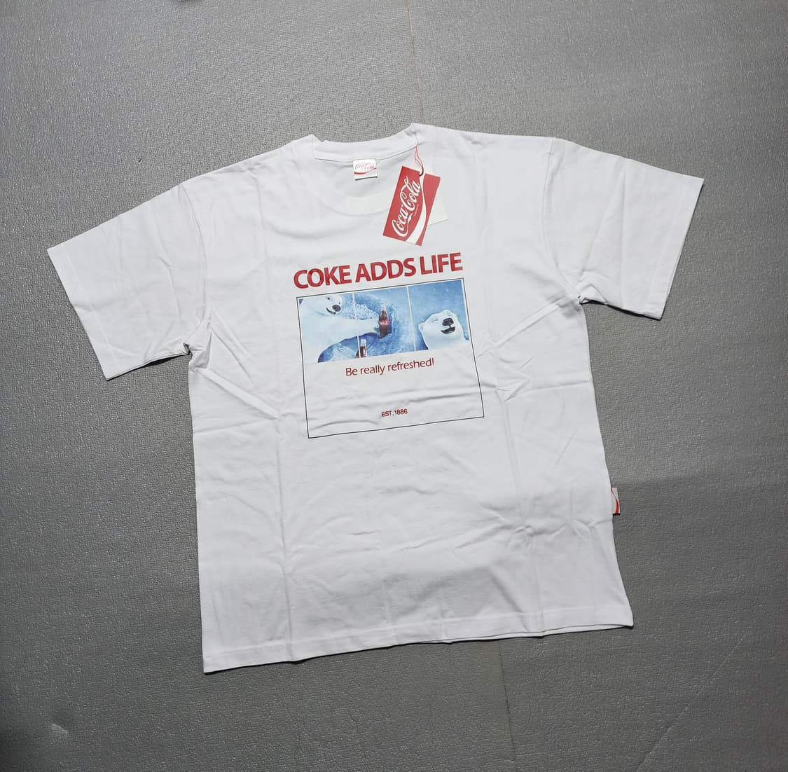 미사용 코카콜라 폴라베어 프린팅 오버핏 반팔티셔츠 상품이미지1