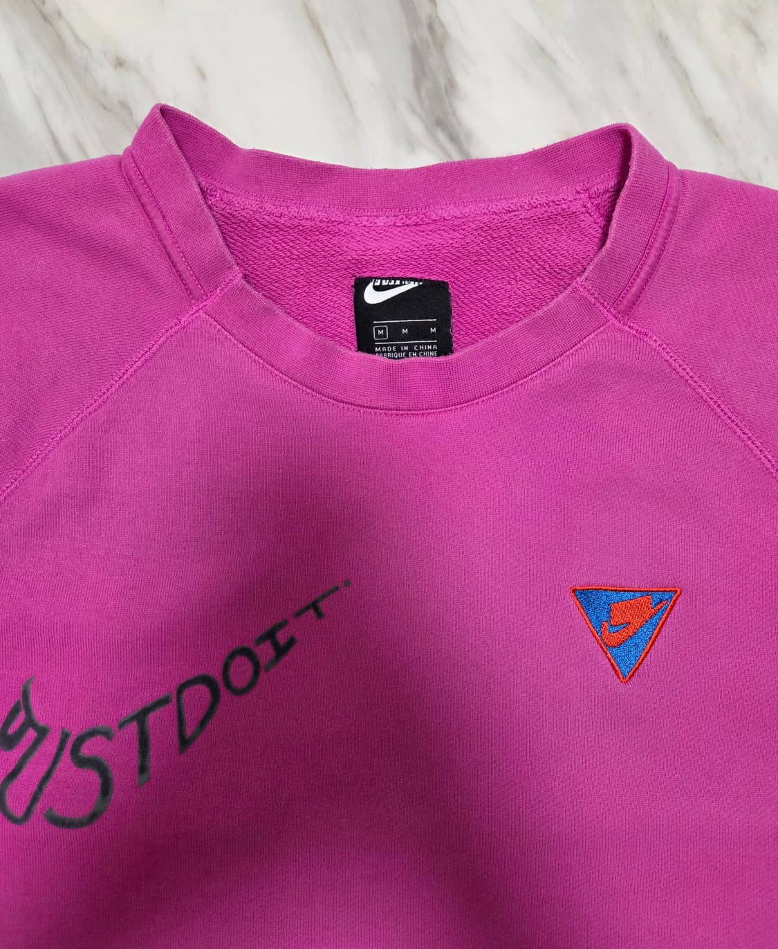 나이키 nsw 크루넥 스웻셔츠 핑크 상품이미지3