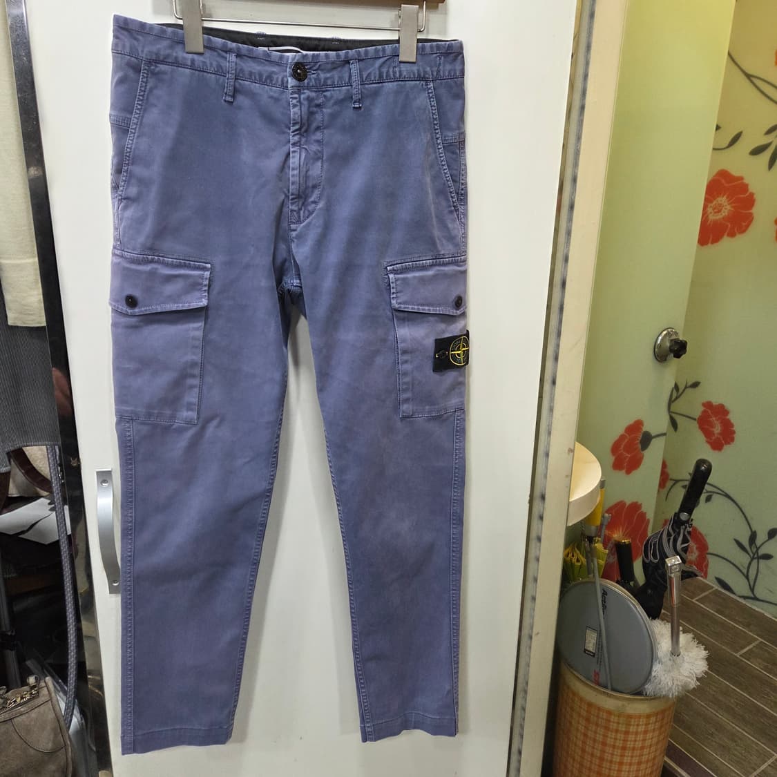 스톤아일랜드 카고 바지 상품이미지1