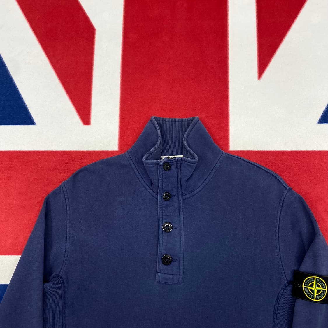 스톤아일랜드 버튼 반집업 맨투맨 M  상품이미지3