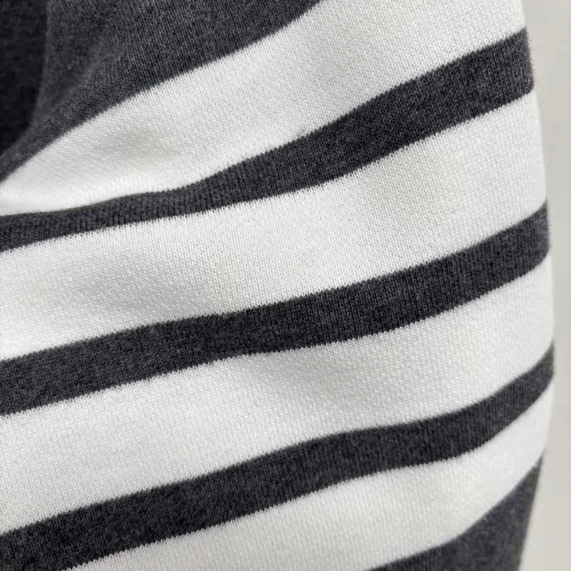 [3]톰브라운 사선완장 후드집업 상품이미지2