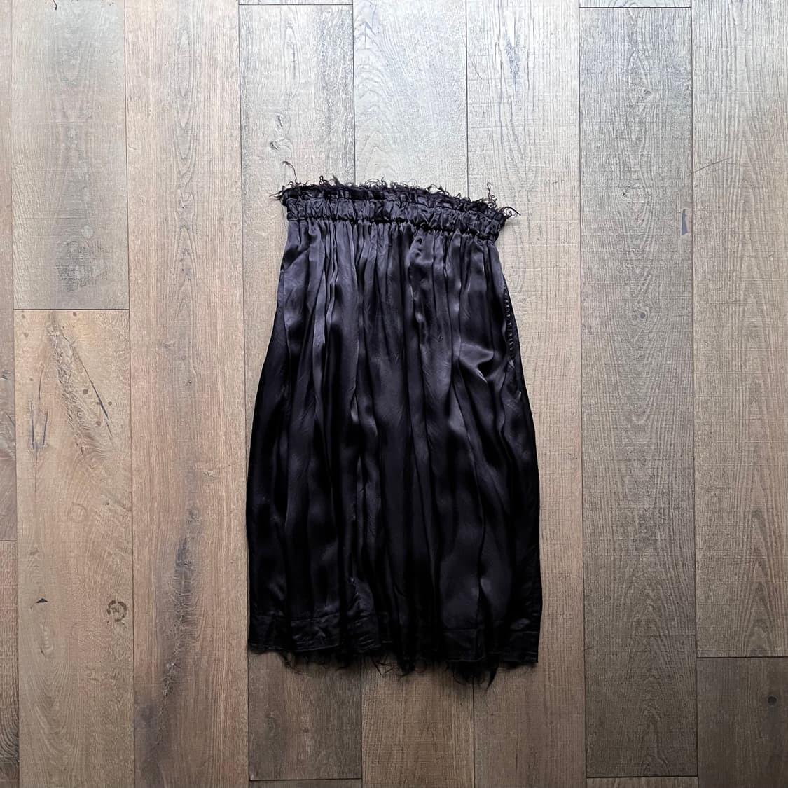 Distressed Shirring Cupra Skirt 상품이미지1