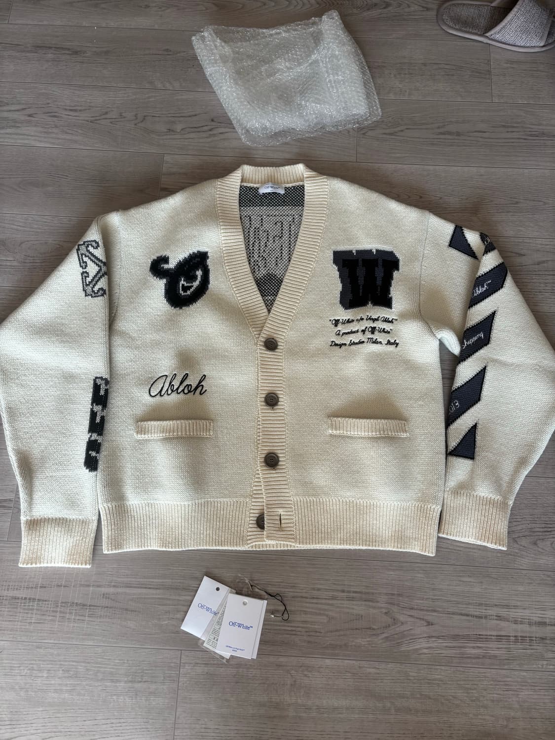 [S] 오프화이트 문 바르스 가디건 상품이미지1