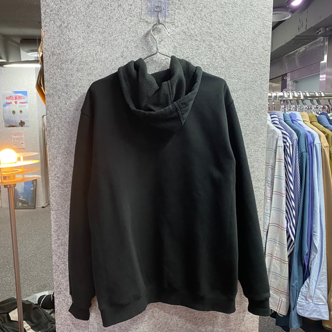 칼하트 미드웨이트 루즈핏 블랙 후드집업 B4700 상품이미지5