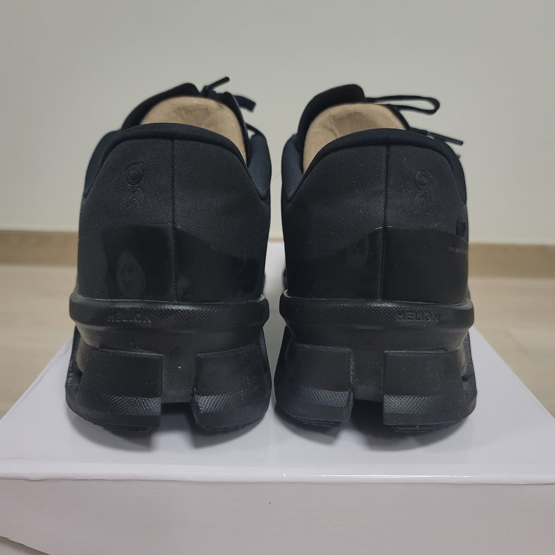 [285]<초S급> 온러닝x파프PAF 클라우드몬스터2 블랙 280290 상품이미지3