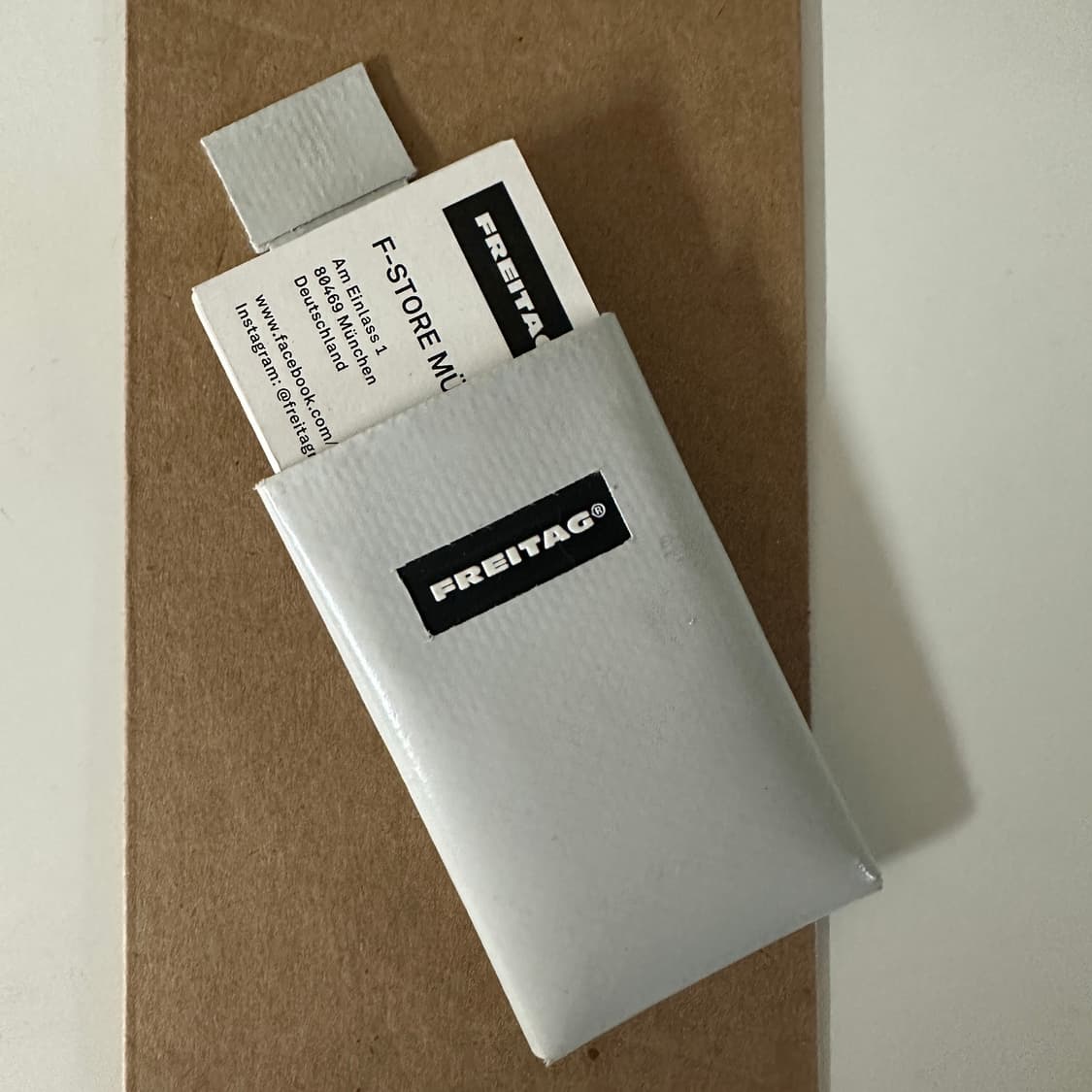 프라이탁 카드지갑 카드 슬롯 그레이 상품이미지1