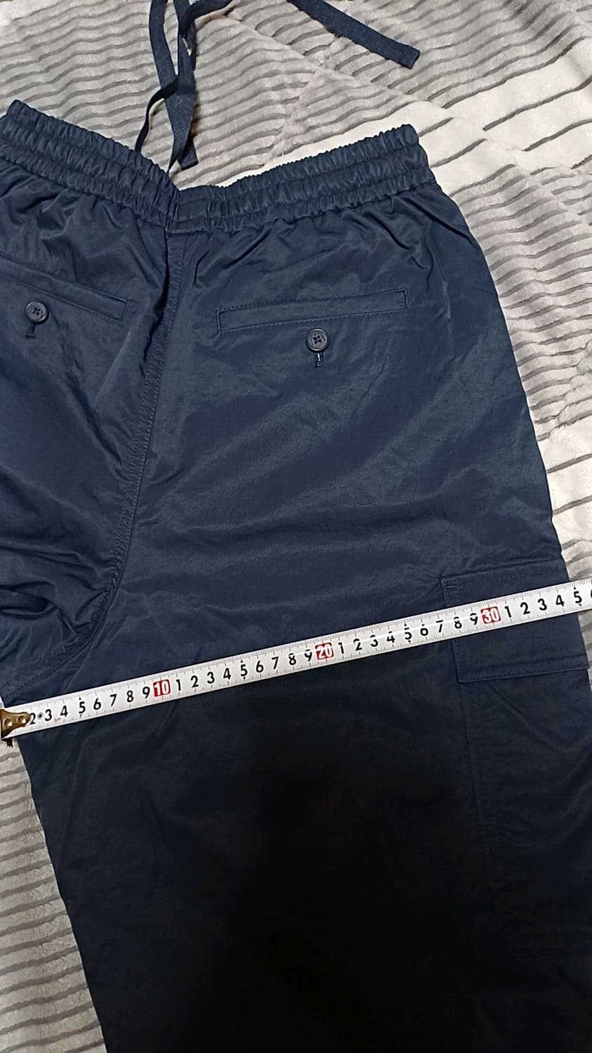 유니클로 JW앤더슨 와이드 나일론카고팬츠 S 기장95 상품이미지7