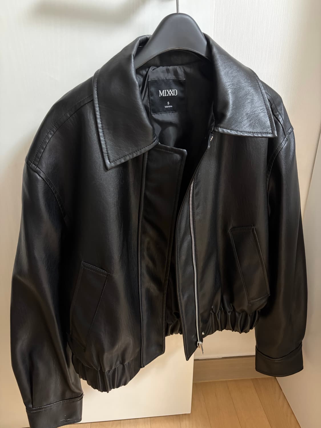 미쏘 블랙 레더 스탠카라 자켓  상품이미지2
