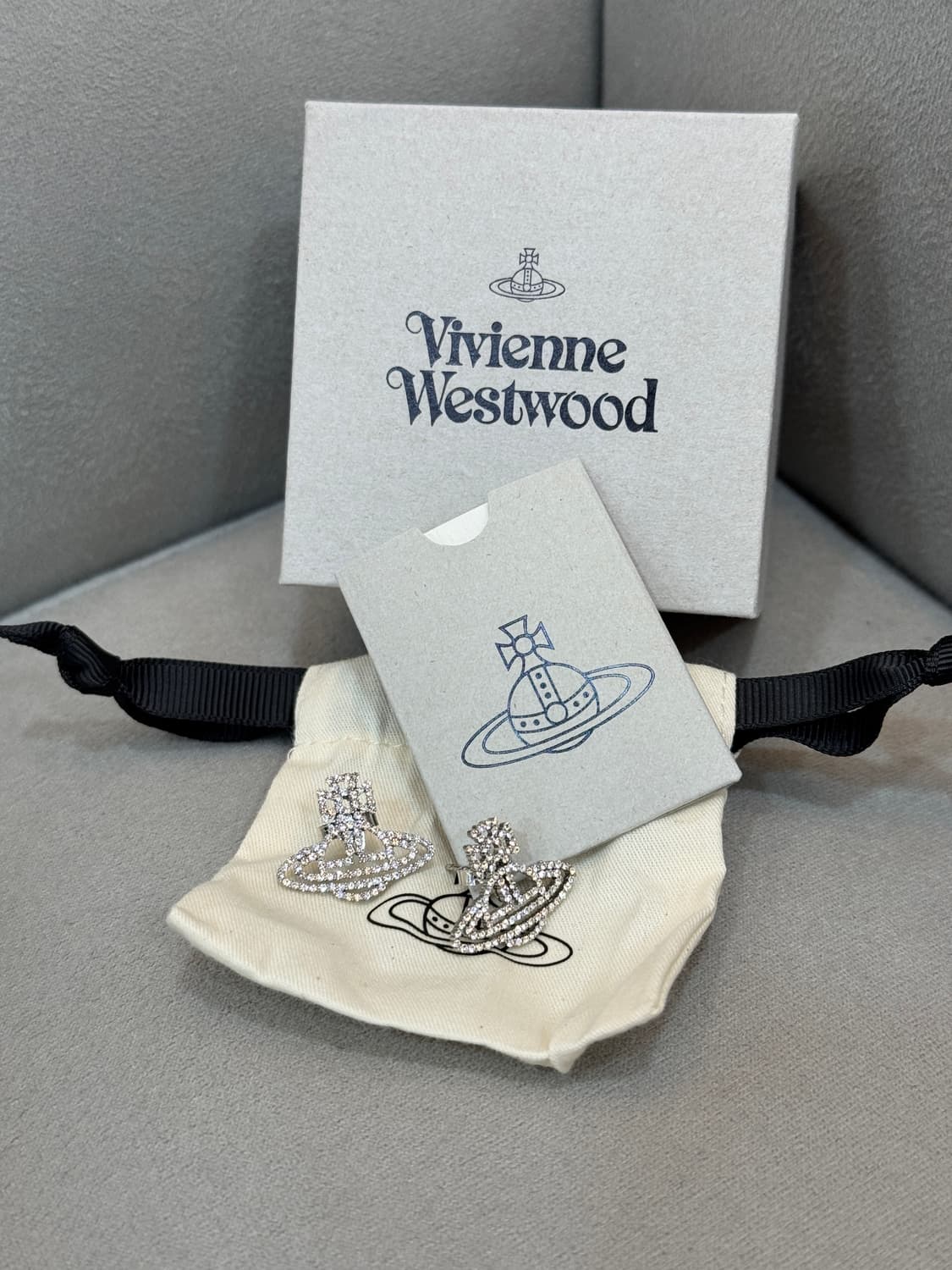 새상품급 비비안웨스트우드 이어링 귀걸이  상품이미지1