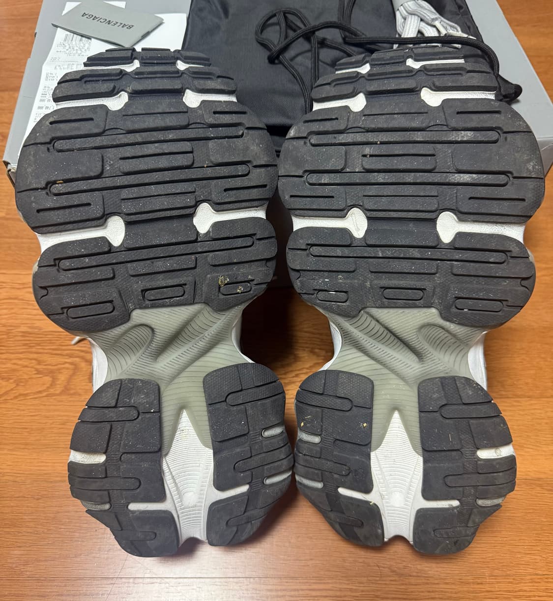 [42]발렌시아가 카고 스니커즈 화이트그레이 상품이미지7