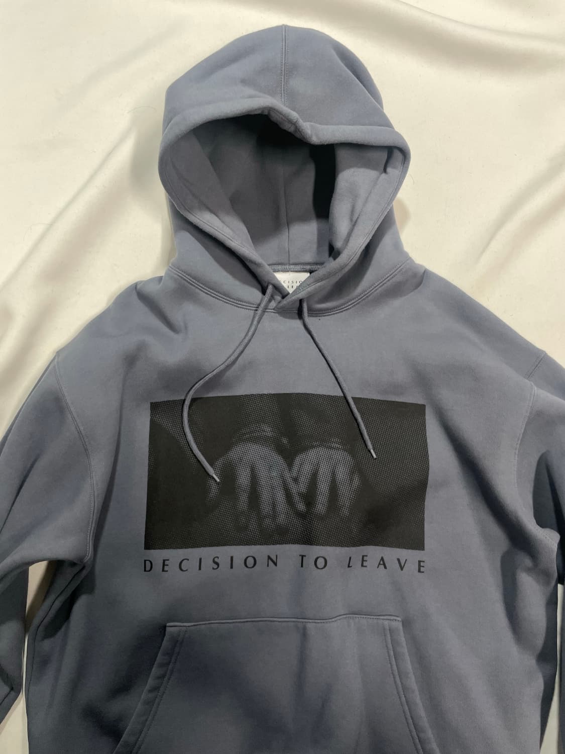 헤어질 결심 공식 머천 후디 상품이미지3