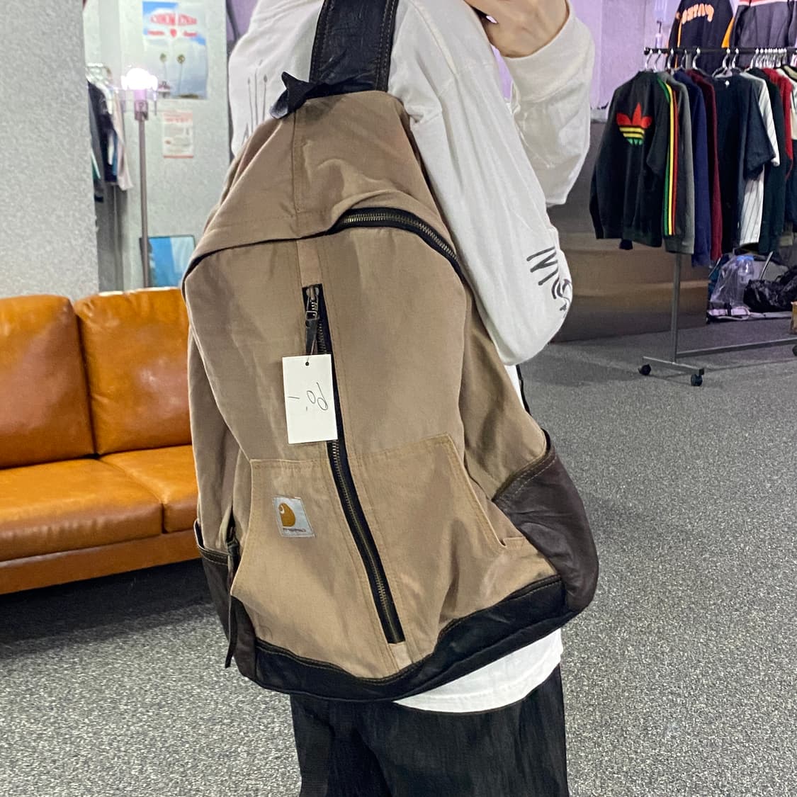 칼하트 빈티지 패치로고 리메이크 백팩 B4638 상품이미지1