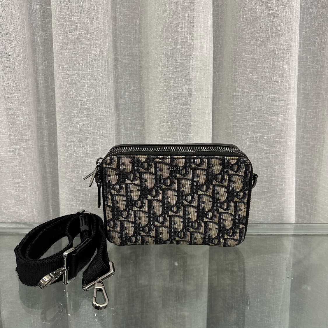 디올 오블리크 스트랩 파우치 메신저백 상품이미지1