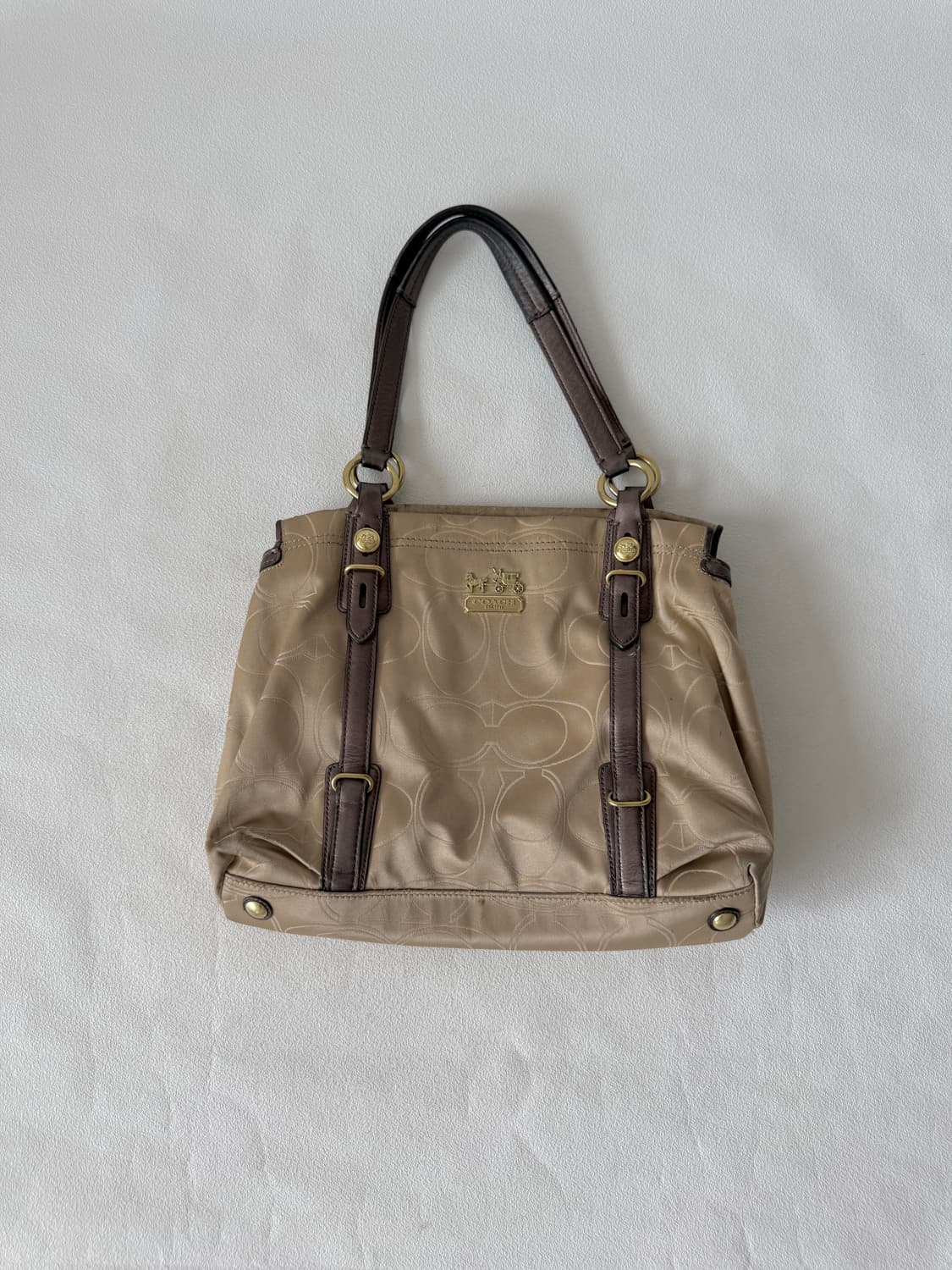 코치(COACH) 모노그램 숄더백 상품이미지1