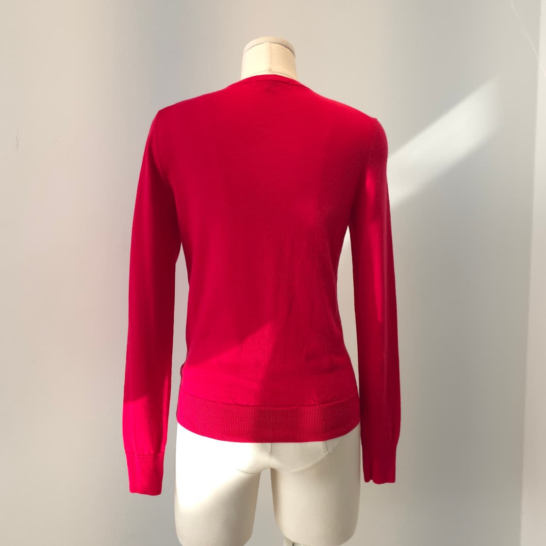 재팬 유니클로 체리 레드 울 100 크루넥 니트  상품이미지3