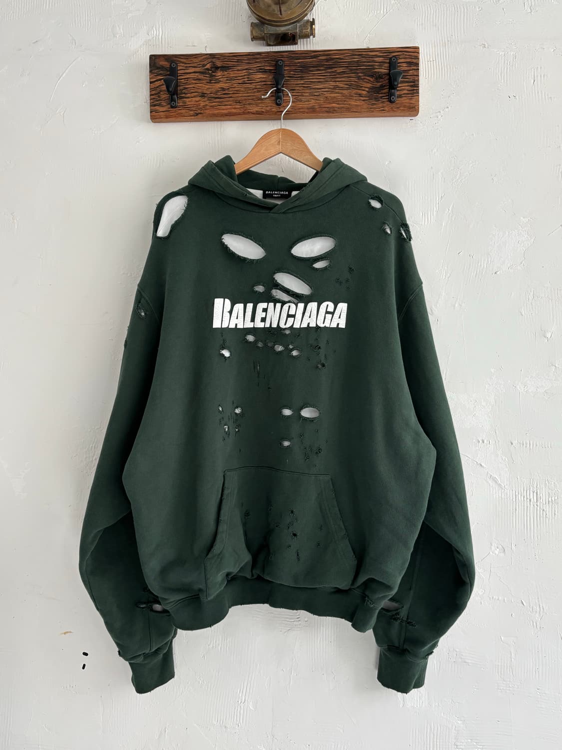 Balenciaga 발렌시아가 디스트로이드 오버사이즈 다크 그린 후드 ​ 상품이미지2