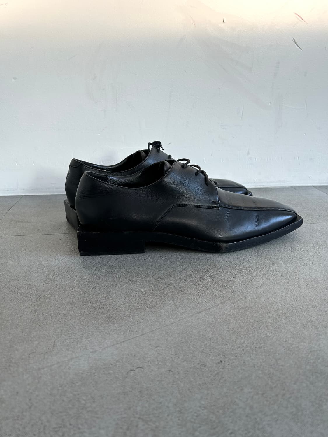 발렌시아가 19AW 스퀘어토 블록 림 더비슈즈 상품이미지3