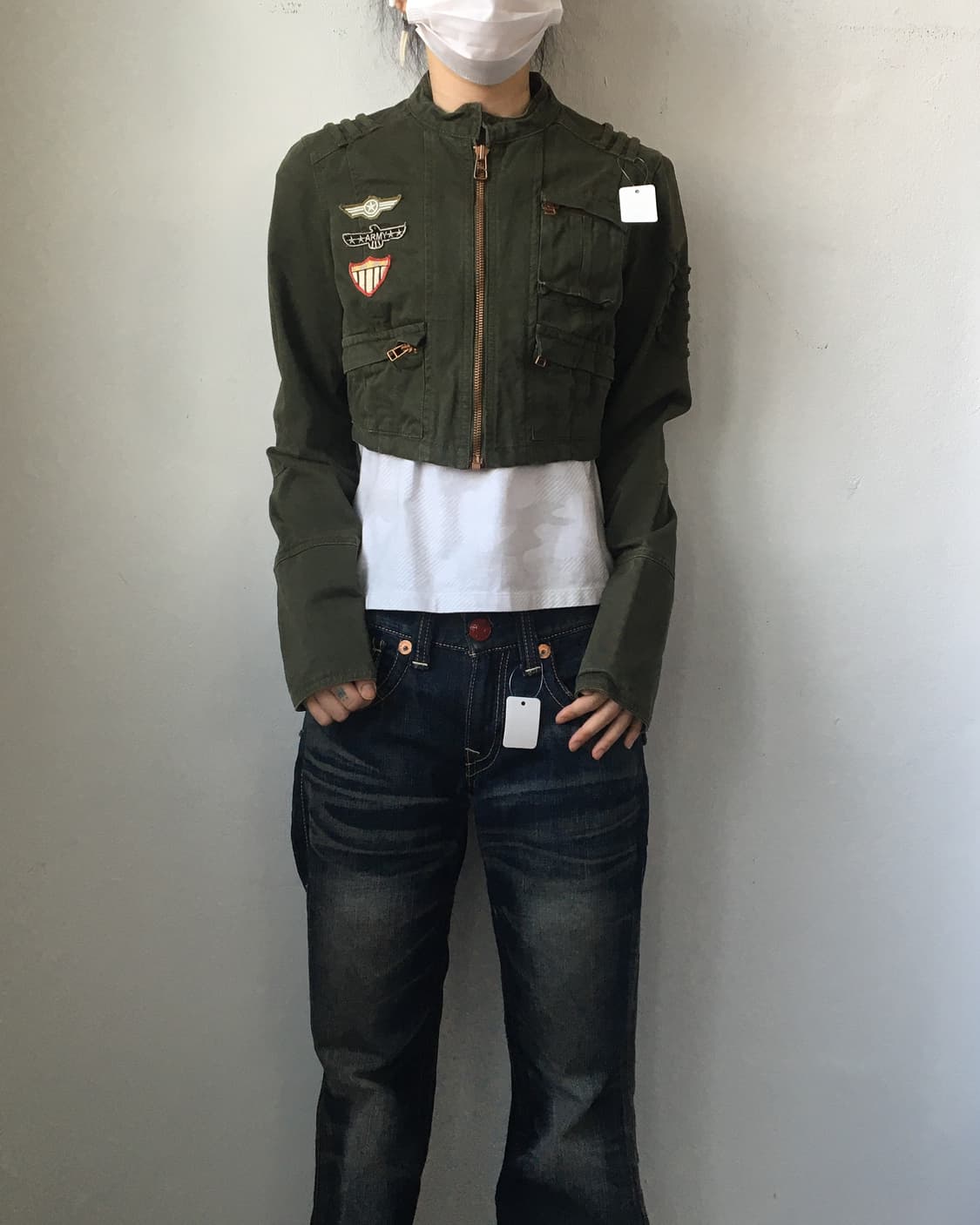 Patch point crop zip up jacket 상품이미지1