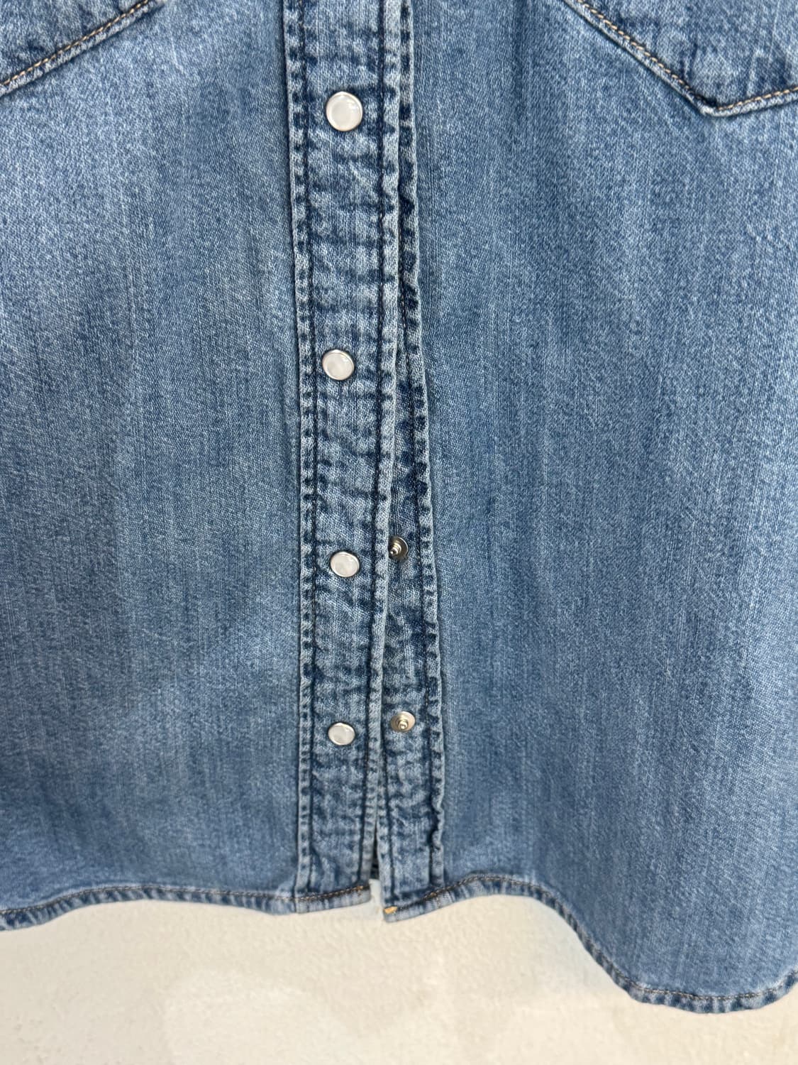 Levi's Vintage Western Denim Shirt 상품이미지4