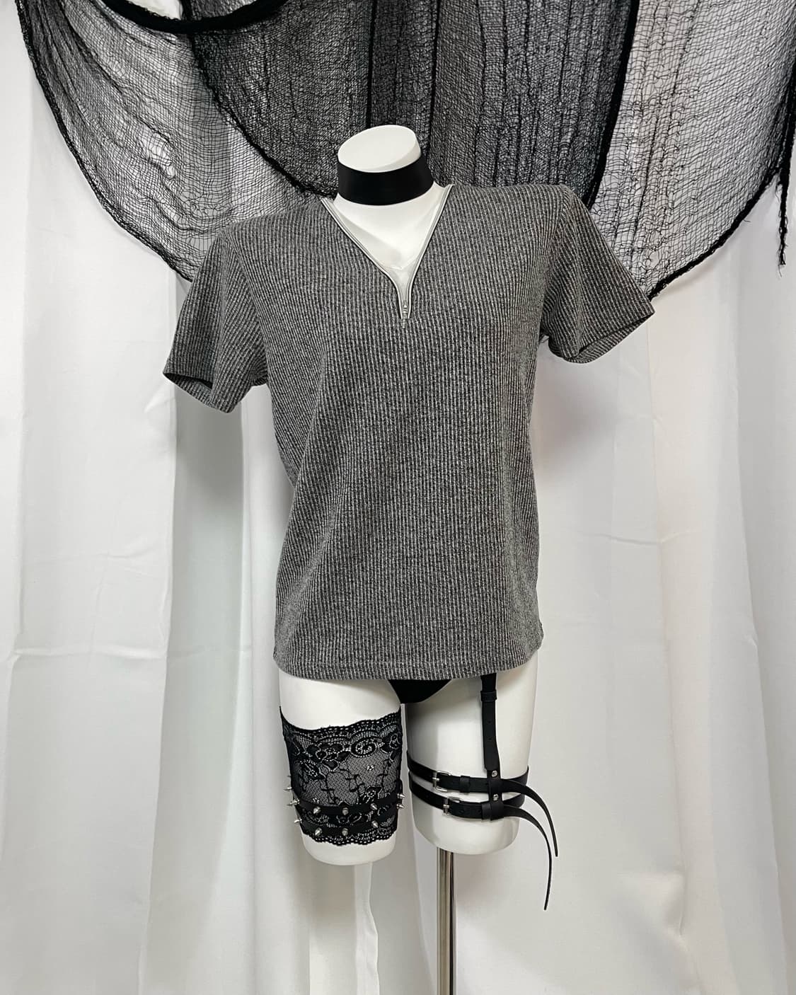 grey zipper t-shirt 상품이미지1