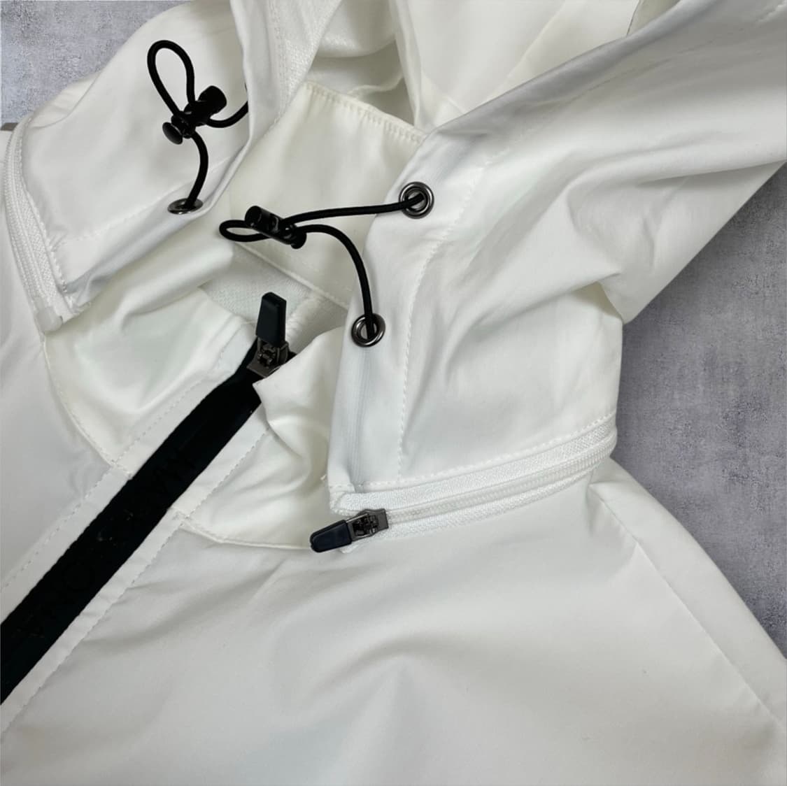 마크앤로나 Mark&Lona 화이트 일본판 스컬 후드 윈드자켓 L 상품이미지5