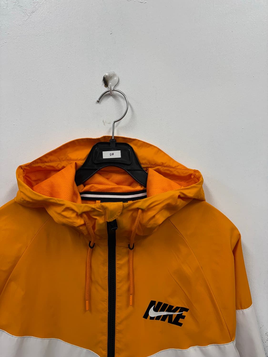 나이키 스우시 바람막이 상품이미지3